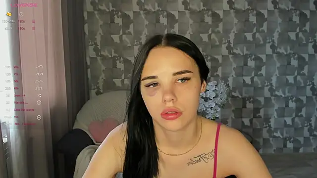 Kseni_a's Live XXX Chat