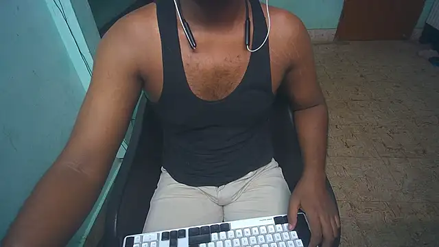 Tamil_KDD's Live XXX Chat
