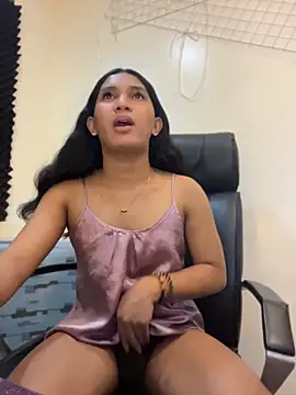 دردشة slutty_aki الجنسية المباشرة