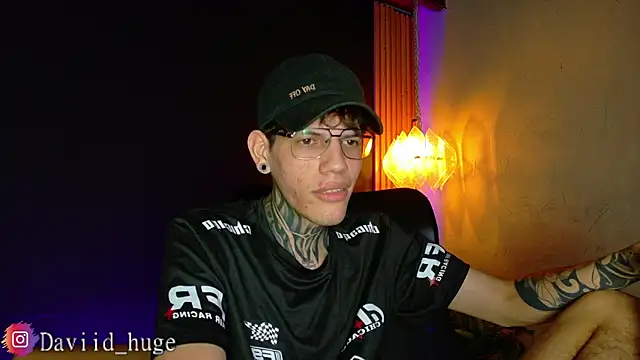 Chat XXX Live david_huge