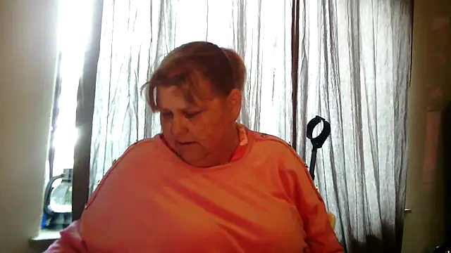 Chat XXX ao vivo de Sylviastar46