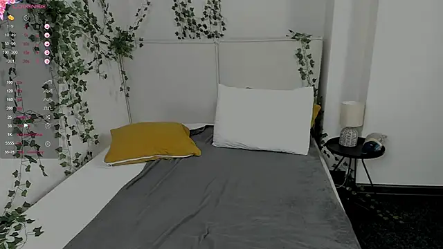 BlondeSambuca's Live XXX Chat
