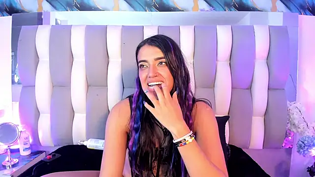 IsaDiiaz Live XXX-Chat