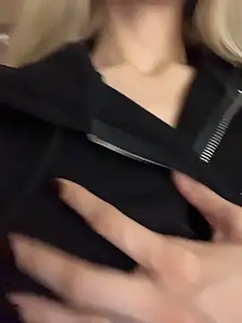 XXX chat uživo modela Pink_Kiss