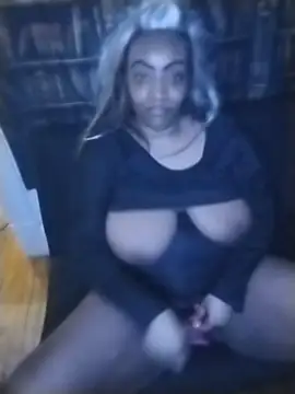 VenezuelaLuxeNoir's Webcam Show