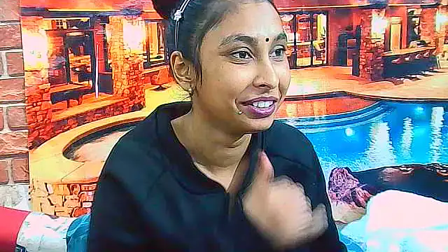 IndianSexyButt's Live XXX Chat