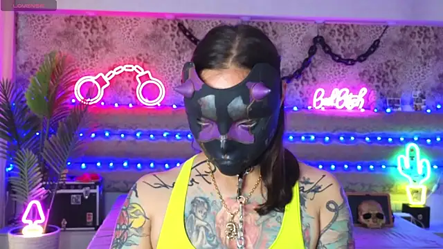 دردشة Cool_Freak_ الجنسية المباشرة