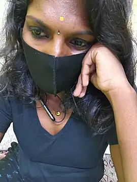 Honey_rosetamil 即時 XXX 聊天