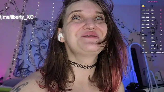 Chat XXX en directo de Liberty_____
