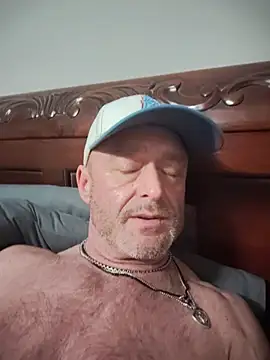 Slydog1010 live XXX chat