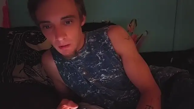 Ilovepussy1911 现场XXX聊 天