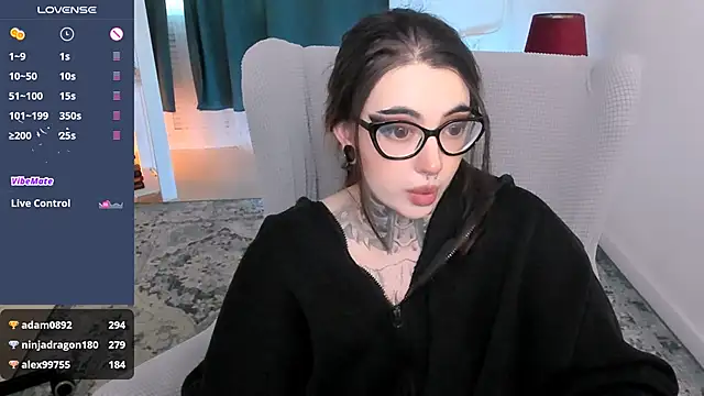 Dixi_Pixi_ Chat XXX live