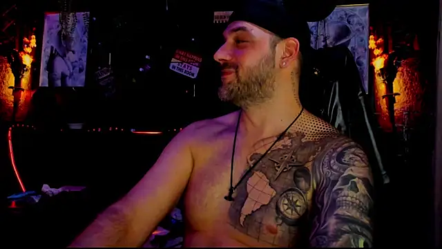 LexHardy live XXX chat