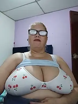 EllisW8's Live XXX Chat