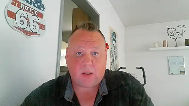pimmelmann3n Live XXX chat