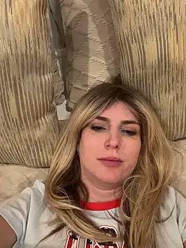 Milf200044 élő XXX-chatje