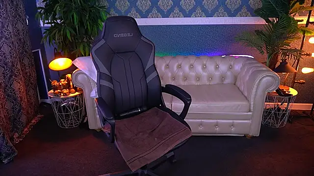 IsabellaFoxyy élő XXX-chatje