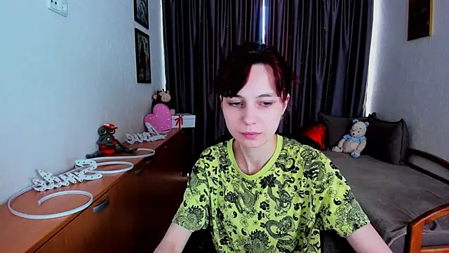 Chat +18 de MiniLysii ao vivo