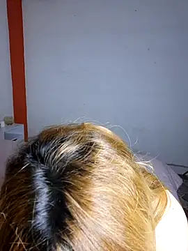 XXX chat uživo modela MiaColucci18
