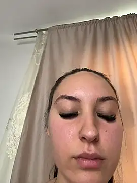 دردشة Lucy_doll22 الجنسية المباشرة