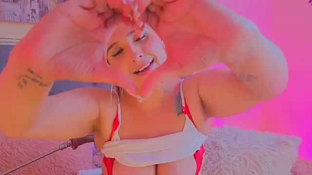 emily_leinner élő XXX-chatje