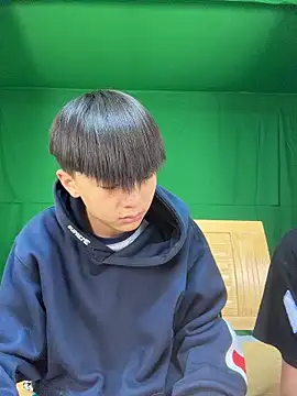 DD-101's Live XXX Chat