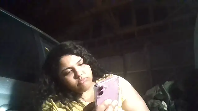 1n0nlythroat's Live XXX Chat