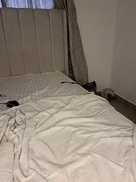 CurvyGlass Live XXX-chat