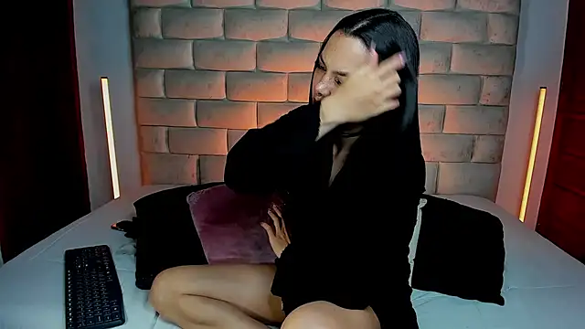 Chat XXX ao vivo de HollyGrey_
