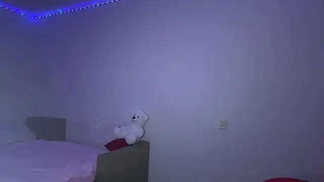 Онлайн чат XXX cute_nessy