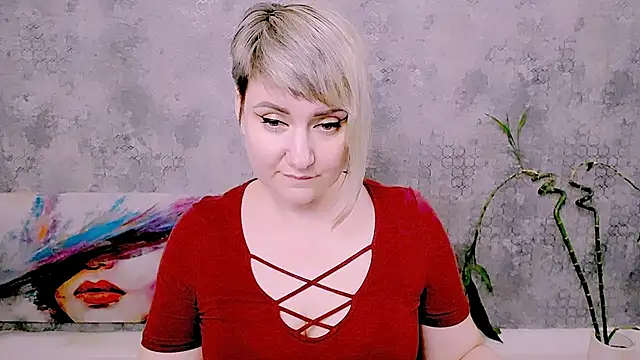 Djullia Live XXX-chat