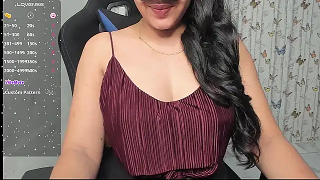 Smiley_Riya Live XXX-chat