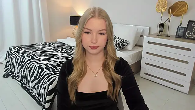 shy__lady élő XXX-chatje