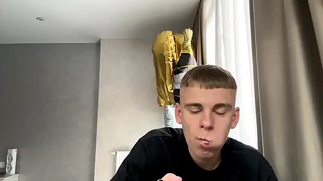 Chat +18 de SoloFury ao vivo