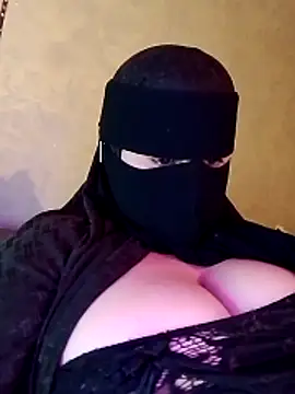 LANA___sexy Adlı Modelin Canlı XXX Sohbeti