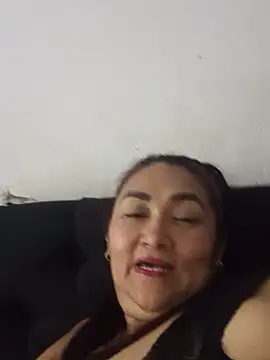 linda_luna29 élő XXX-chatje