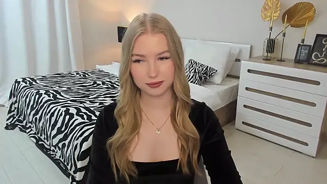 แชท XXX สดของ shy__lady