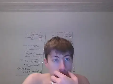 Chat +18 de VelvetRagottiOG ao vivo