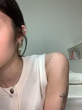 Czat XXX na żywo – H_Kirachan