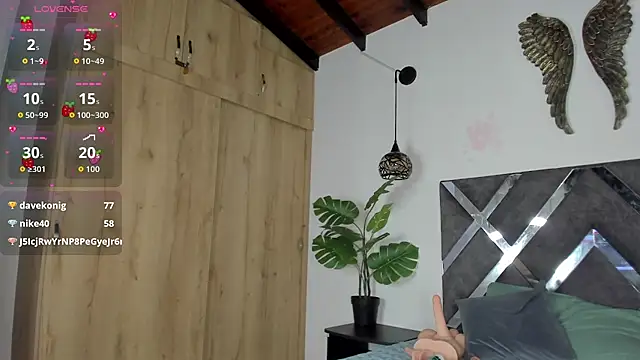 erika_222's Live XXX Chat
