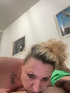 Bakala93Du34000's Live XXX Chat
