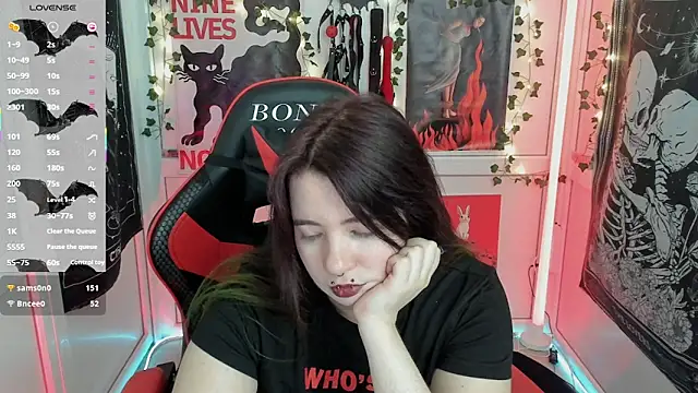 PurpleRune's Live XXX Chat