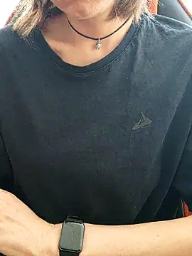 Aashikalaa – Naživo XXX chat