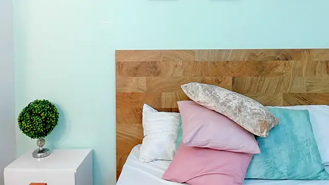 LexiiBloom Adlı Modelin Canlı XXX Sohbeti