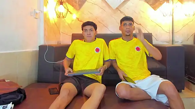 Chat +18 de Yeff_26 ao vivo