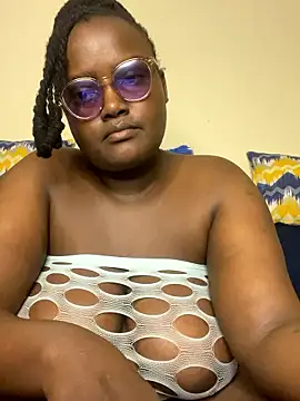 Busty_Bambii254 live XXX chat