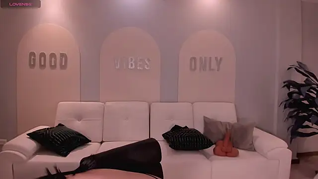 MollyJones_ Live XXX-Chat