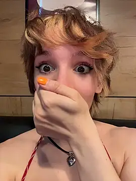Liya__Love élő XXX-chatje
