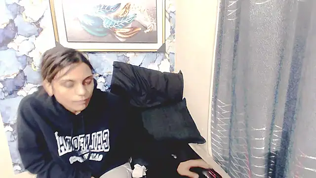 Luscious_Lexy Adlı Modelin Canlı XXX Sohbeti