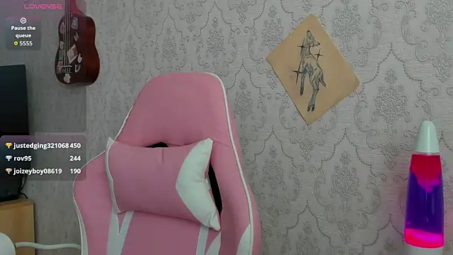 Chat +18 de RileyNymph ao vivo